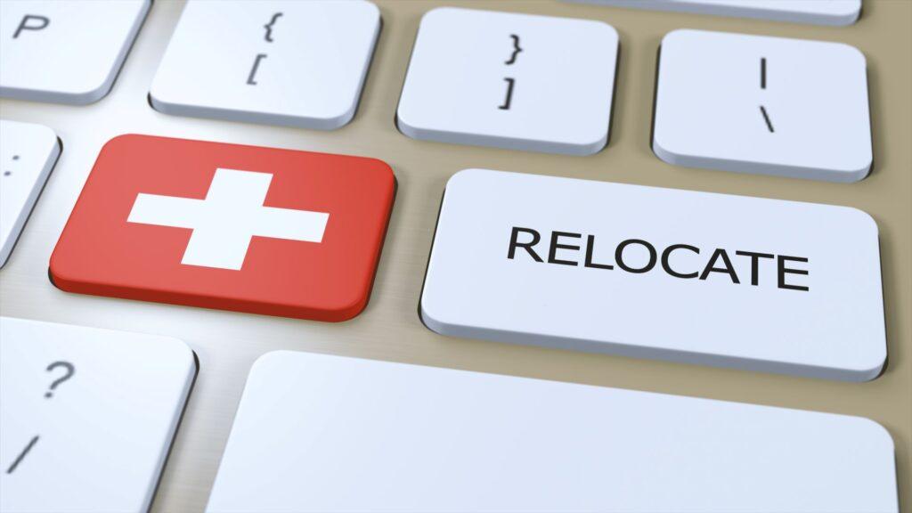 Schweiz Relocation Business Konzept. 3D-Illustration. Land Flagge mit Text Relocate auf Schaltfläche
